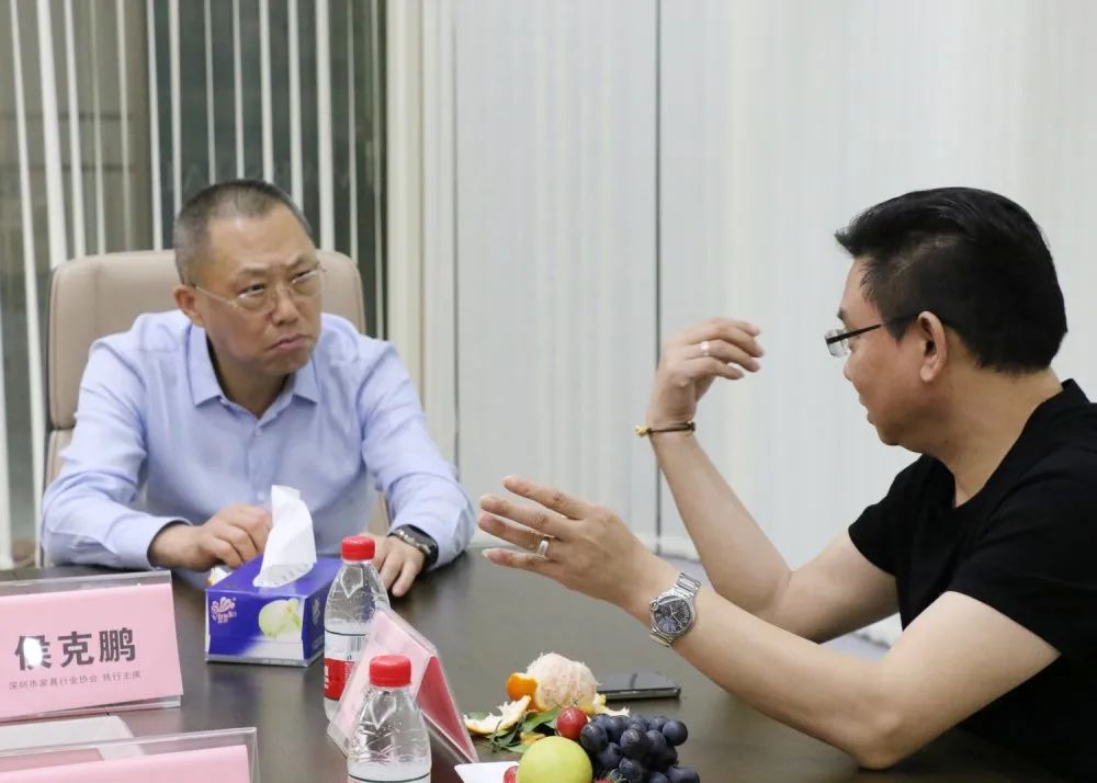 聚焦|深家协佛山岩板企业调研组莅临将军企业参观考察！(图6)