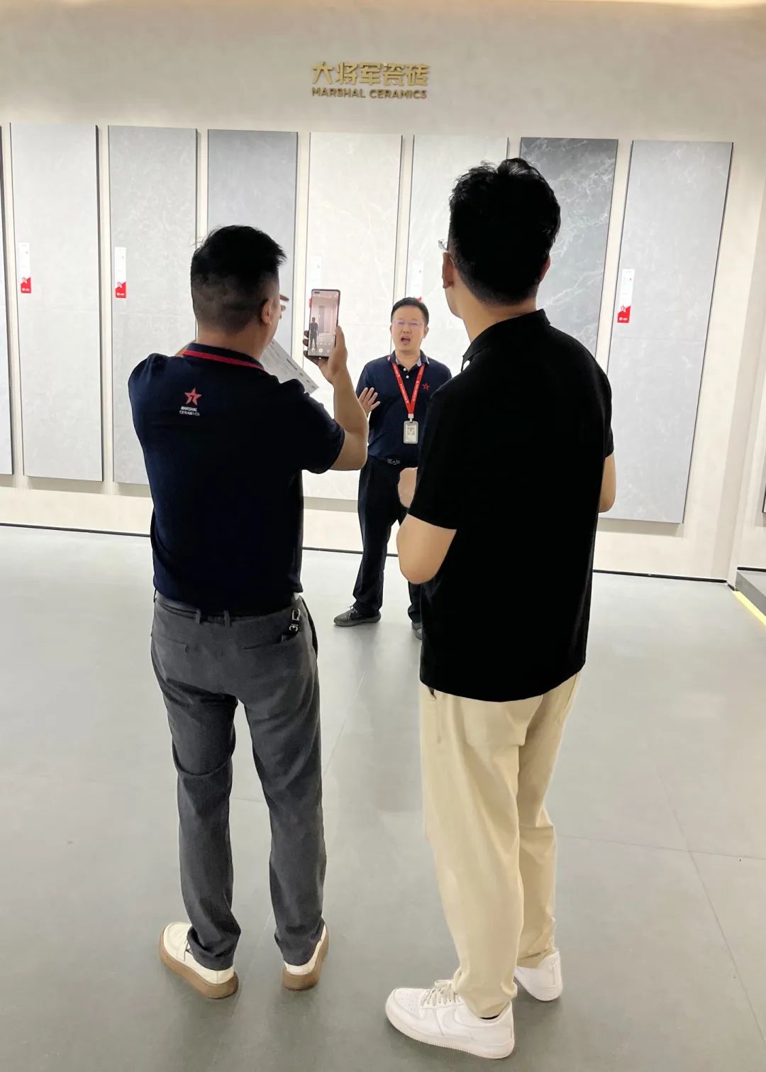 抖“星”行动丨大将军瓷砖2023抖音直播陪跑计划启动，引爆流量密码！(图21)