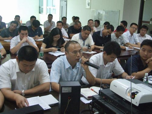 从优秀走向卓越——大将军陶瓷2009年中营销工作总结会7月1日召开
(图3)