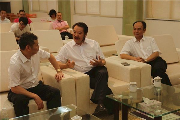 将军企业1800亩陶瓷基地项目签约仪式圆满举行
(图6)