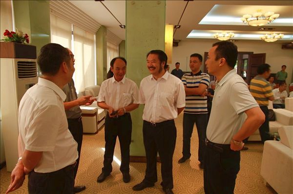 将军企业1800亩陶瓷基地项目签约仪式圆满举行
(图5)