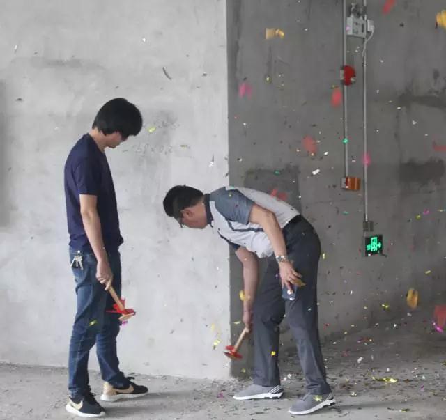 将军企业总部大楼开工仪式圆满举行 开启创新发展新篇章
(图2)